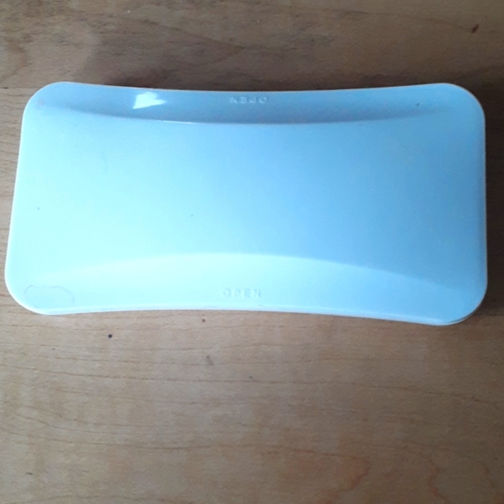 Black light  nail dryer